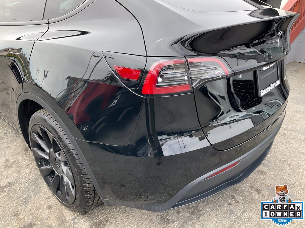 Used 2023 Tesla Model Y Long Range AWD/4WD image 98