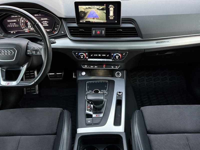 Used 2018 Audi SQ5 Premium Plus w/ Navigation Package image 21