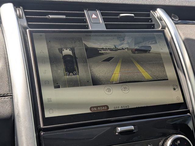 Used 2024 Land Rover Discovery S AWD/4WD image 19