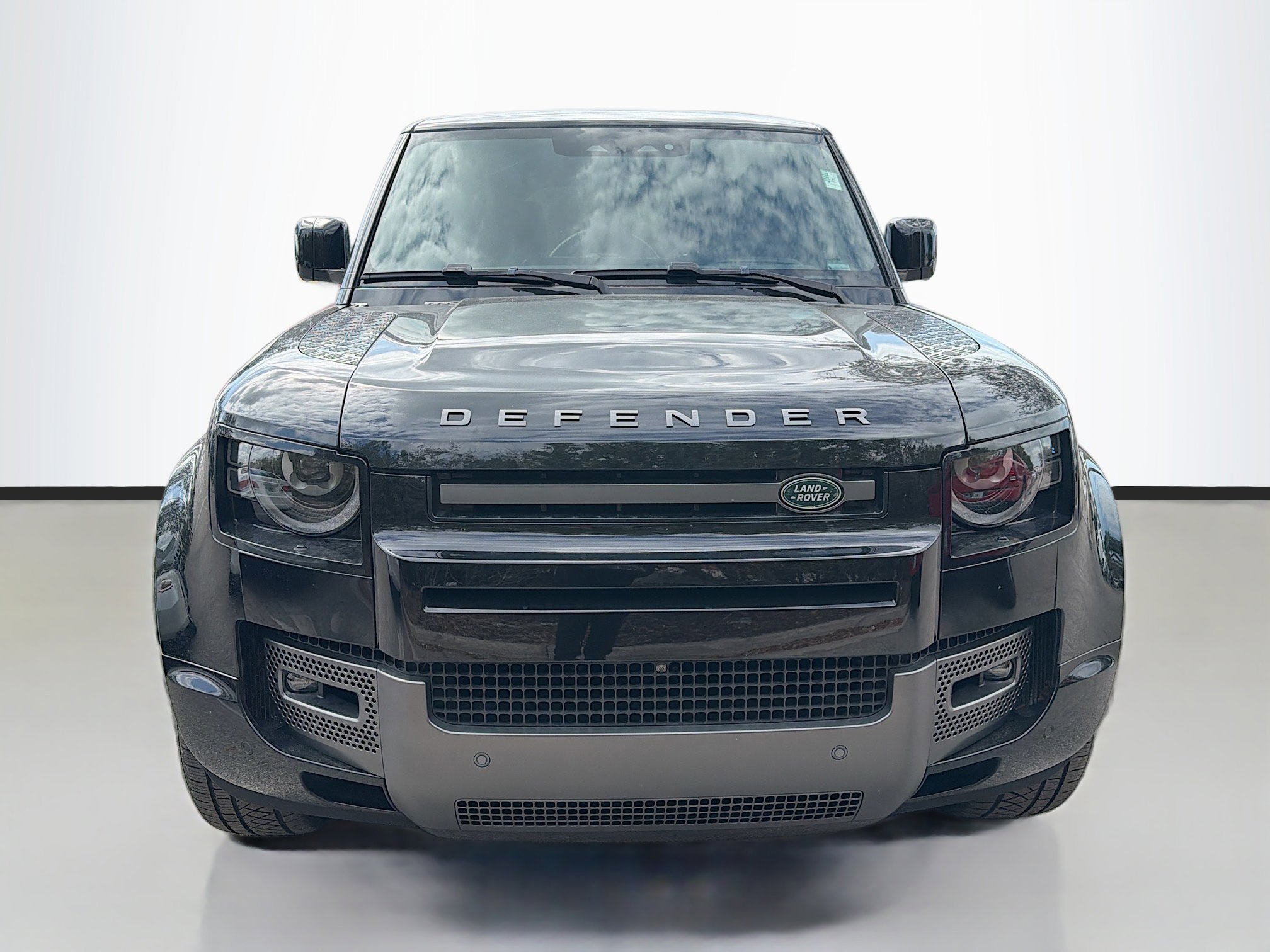 Used 2024 Land Rover Defender 110 V8 image 8