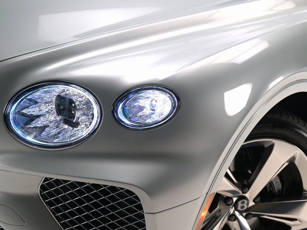 Certified 2025 Bentley Bentayga Extended Wheelbase image 30