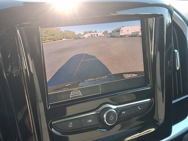 Used 2021 Chevrolet Traverse LS FWD image 4