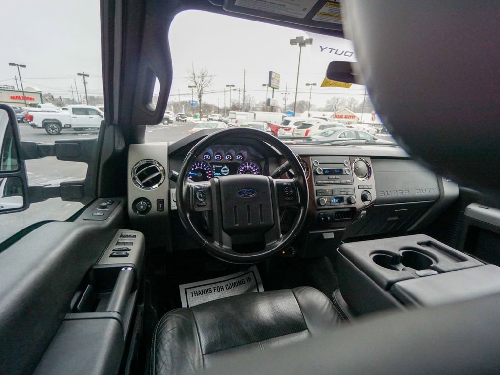 Used 2011 Ford F250 Lariat w/ Lariat Interior Pkg image 15