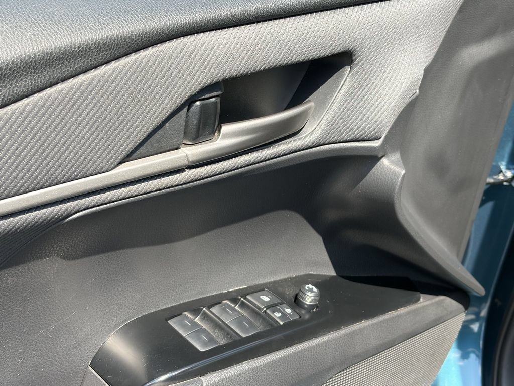 Used 2025 Toyota Camry SE FWD image 26