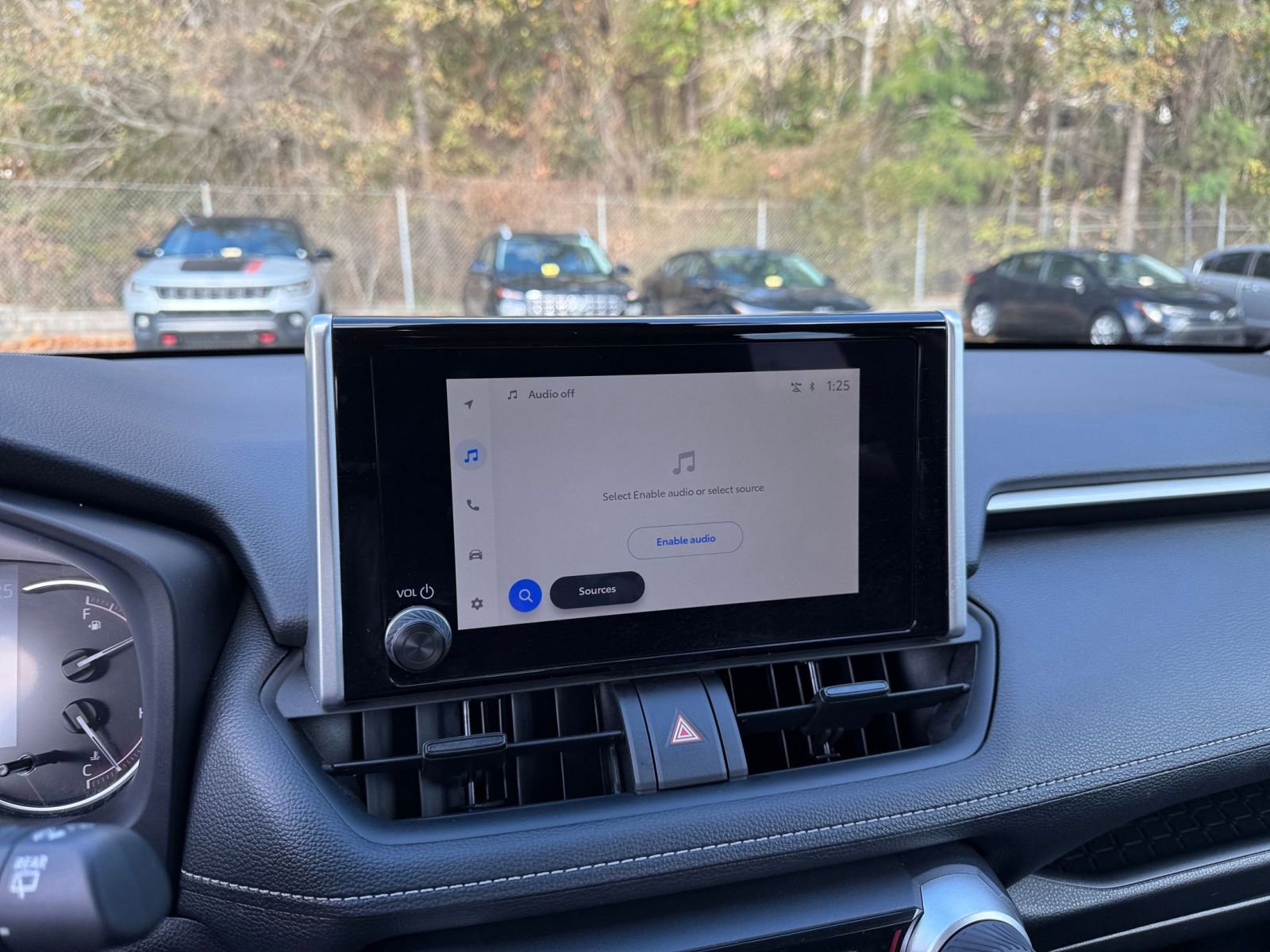 Used 2025 Toyota RAV4 XLE image 21