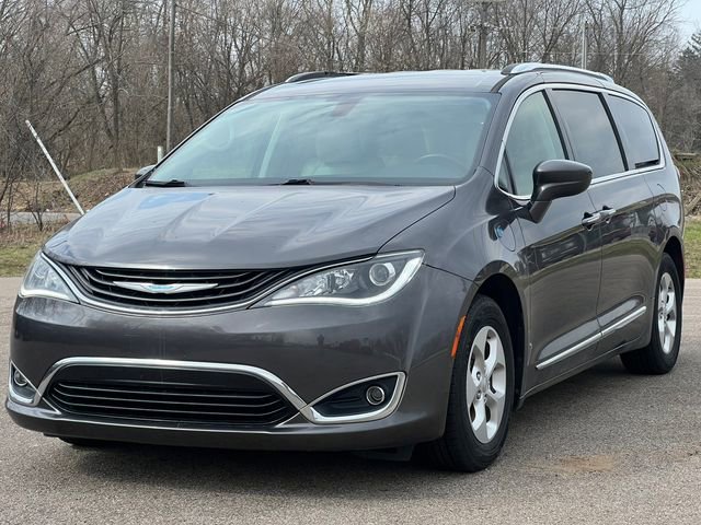 Used 2018 Chrysler Pacifica Touring-L image 42
