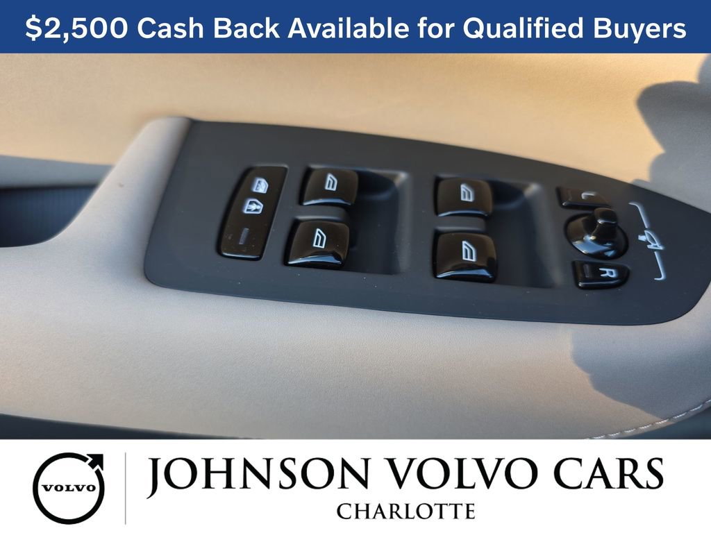 New 2026 Volvo XC90 B6 Plus image 32
