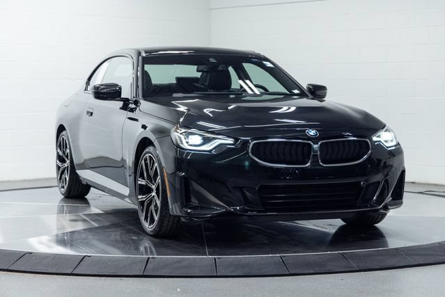 Certified 2023 BMW 230i xDrive Coupe w/ Premium Package AWD/4WD image 4