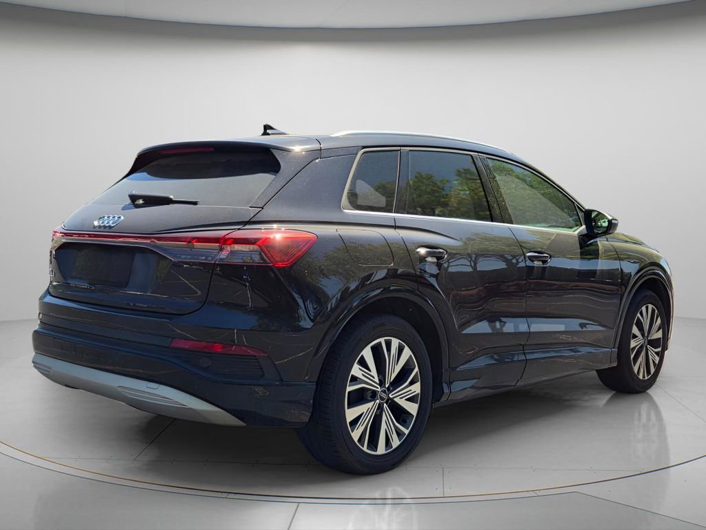 Used 2023 Audi Q4 e-tron Premium Plus w/ Premium Plus image 6
