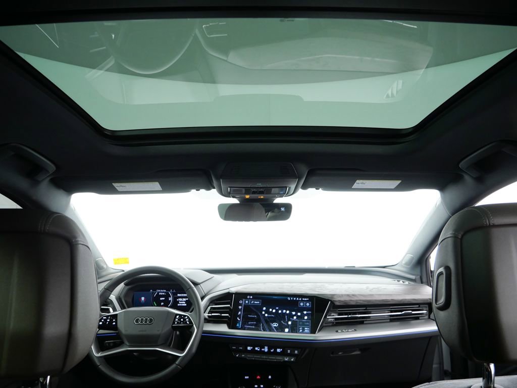 Used 2025 Audi Q4 e-tron Premium Plus w/ Premium Plus image 18