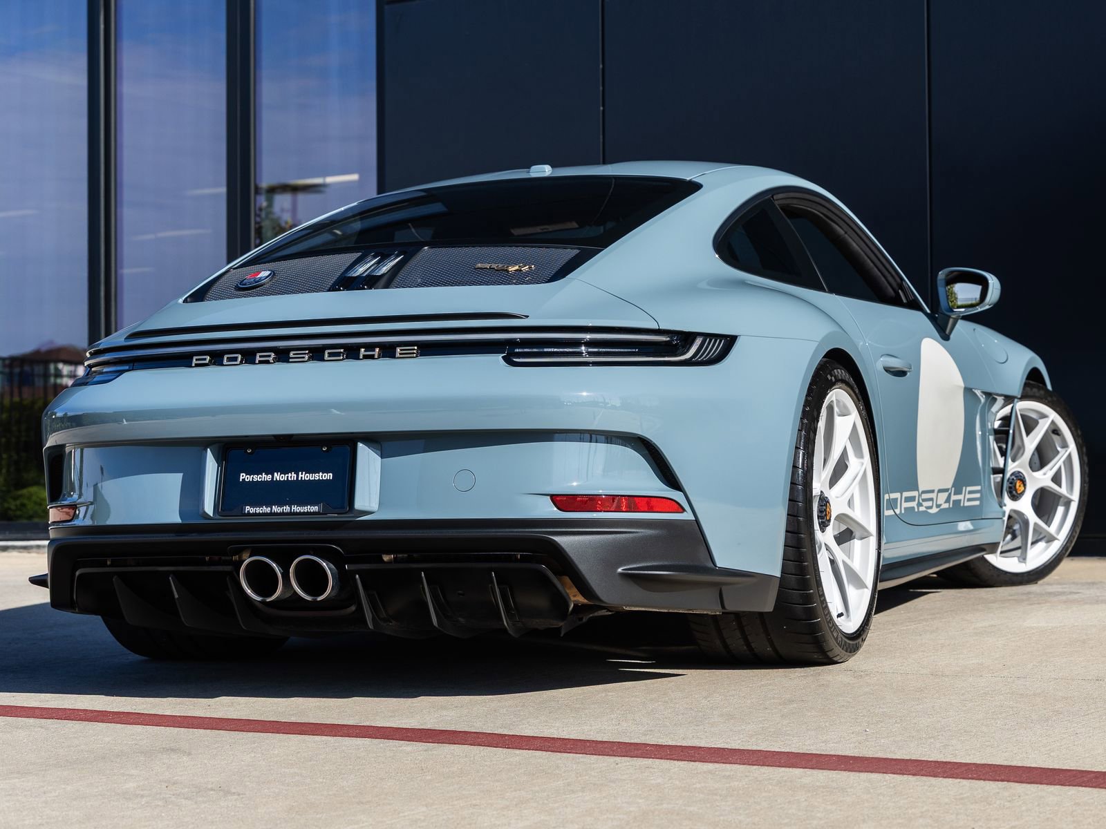 Certified 2024 Porsche 911 GT3 RS RWD image 11