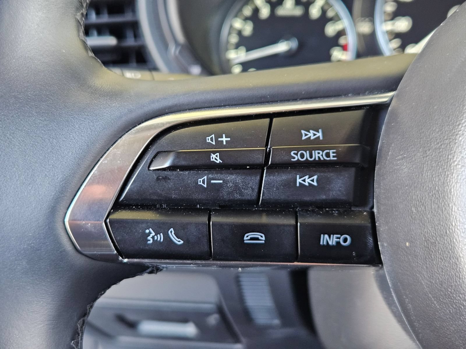 Certified 2025 MAZDA CX-30 AWD 2.5 S w/ Select Sport Pkg image 13