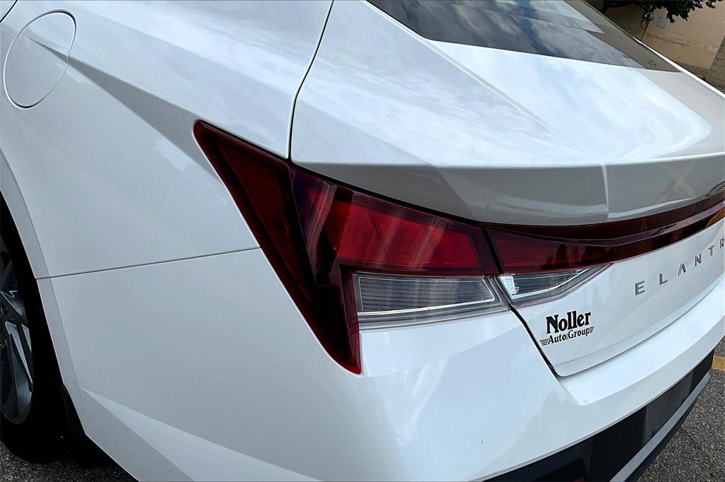 Used 2024 Hyundai Elantra SEL image 30
