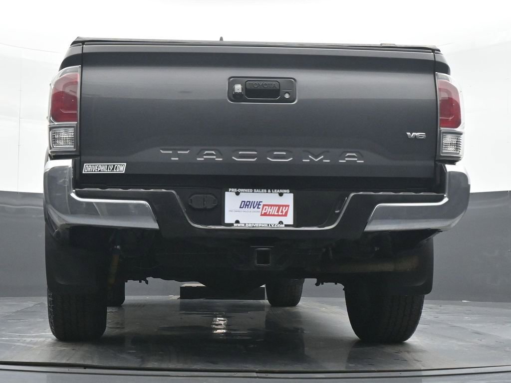 Used 2021 Toyota Tacoma TRD Off-Road image 19