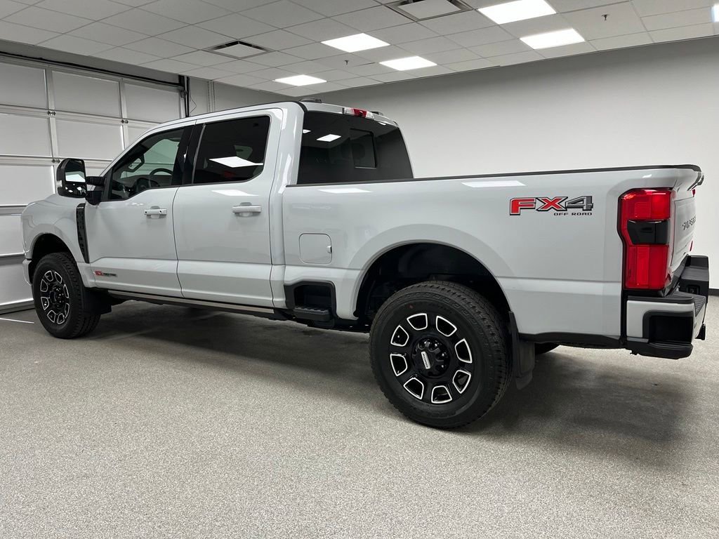 Used 2026 Ford F350 Platinum AWD/4WD image 7