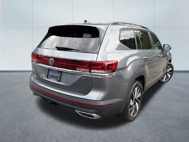 Used 2025 Volkswagen Atlas SE AWD/4WD image 4