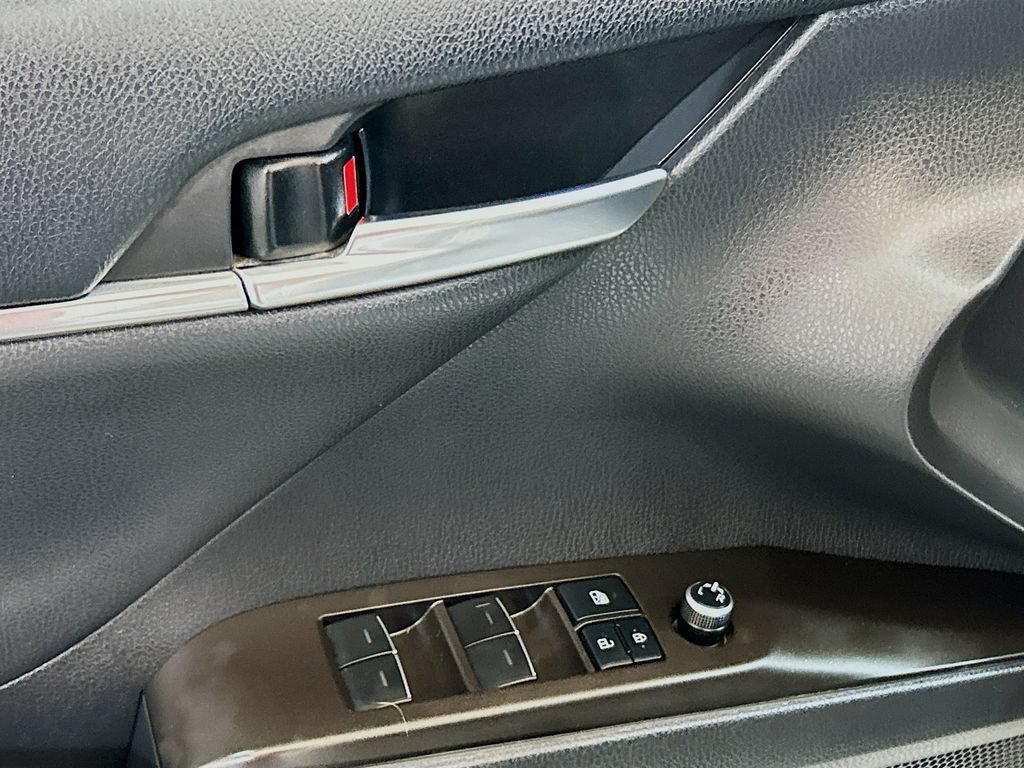 Used 2022 Toyota Camry XSE w/ Cold Weather Package FWD image 14