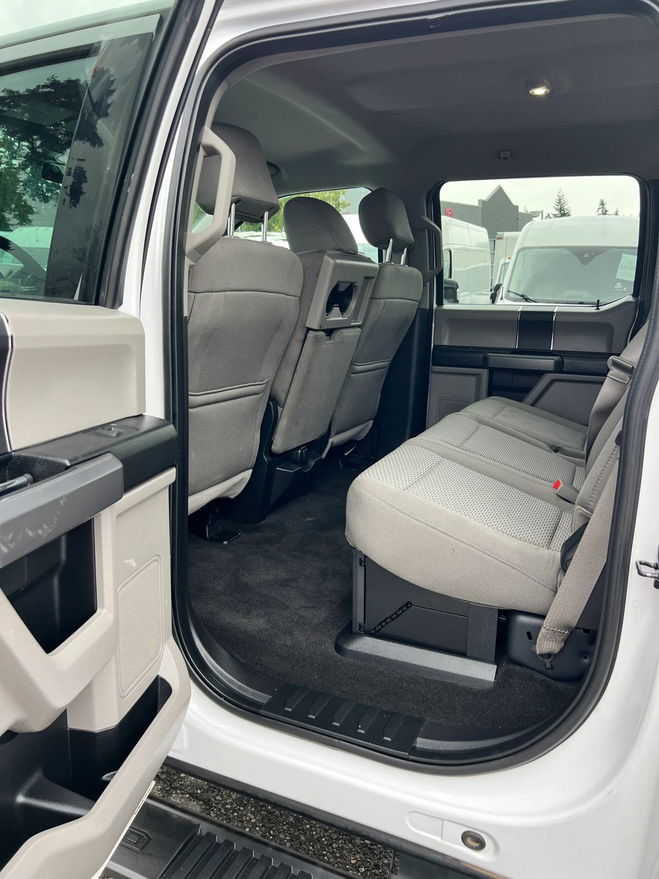 Used 2018 Ford F350 XLT AWD/4WD image 12