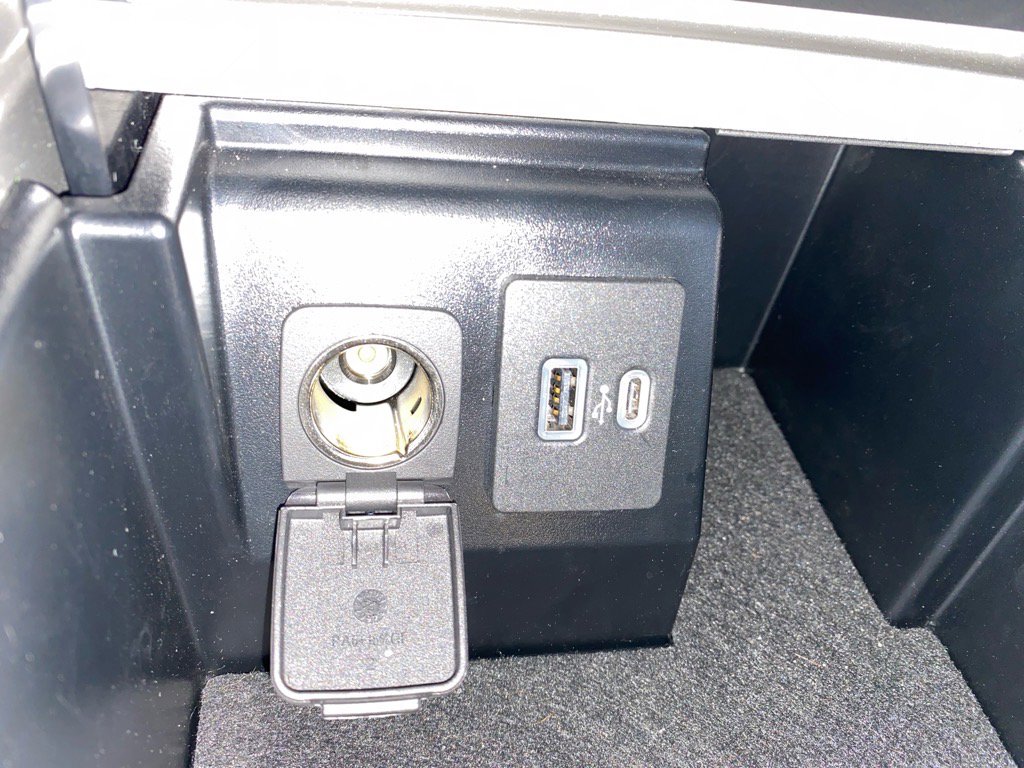 Used 2022 Ford Explorer ST w/ ST Street Pack image 14