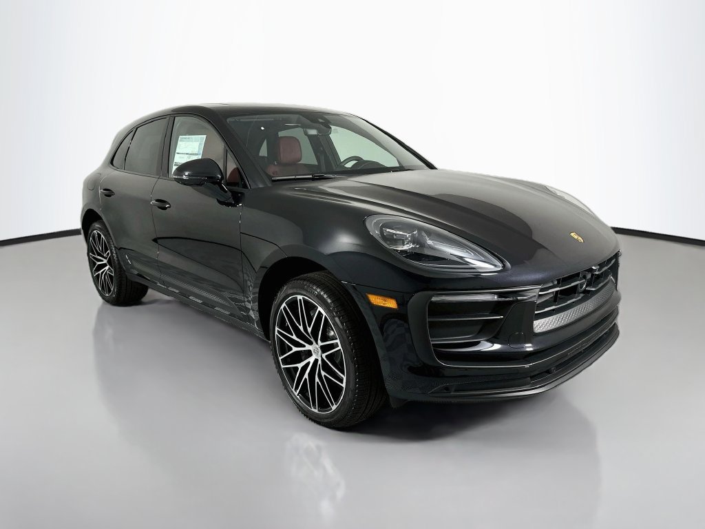 New 2026 Porsche Macan AWD/4WD image 7