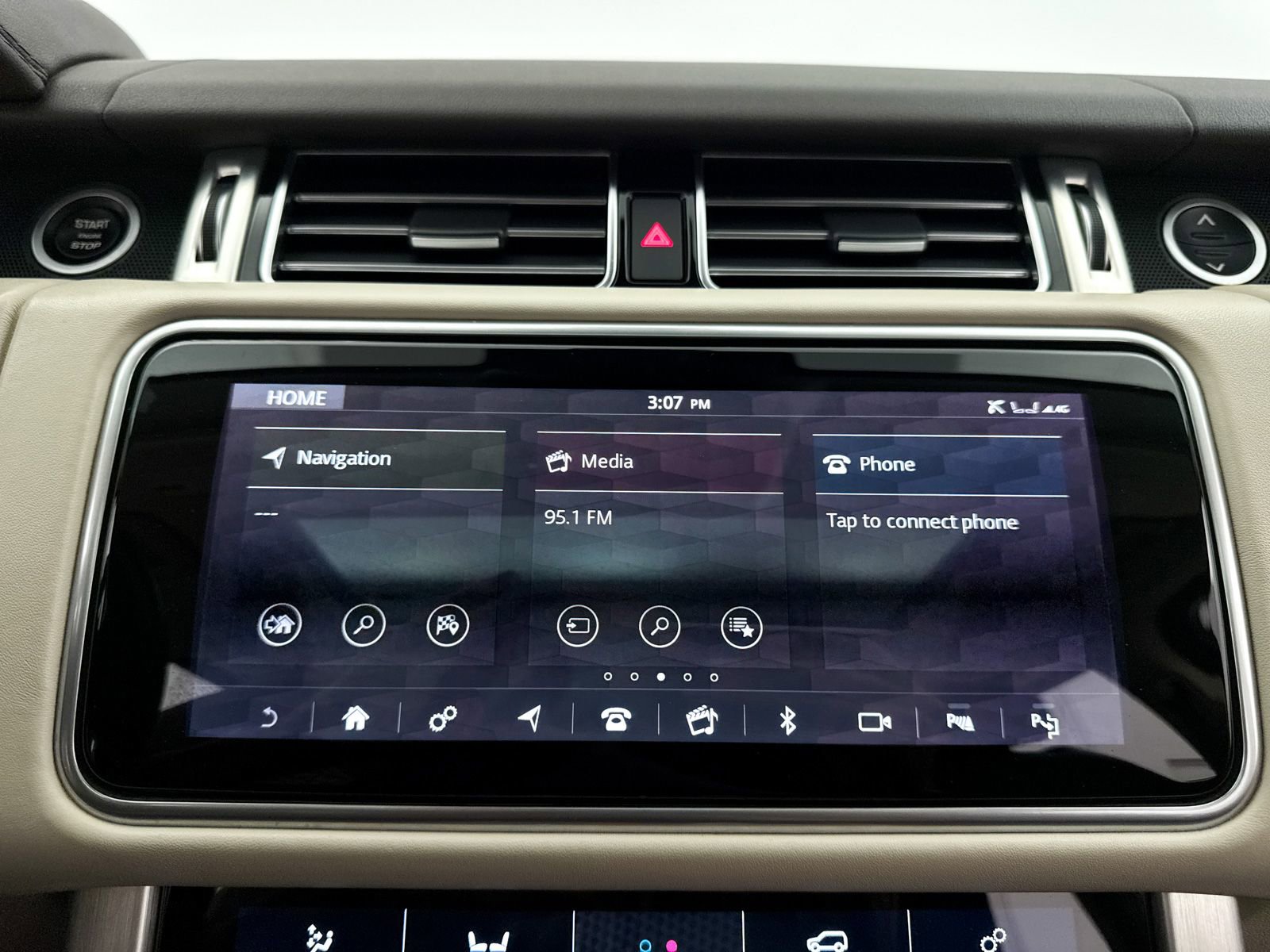 Used 2021 Land Rover Range Rover P525 Westminster Edition LWB image 5