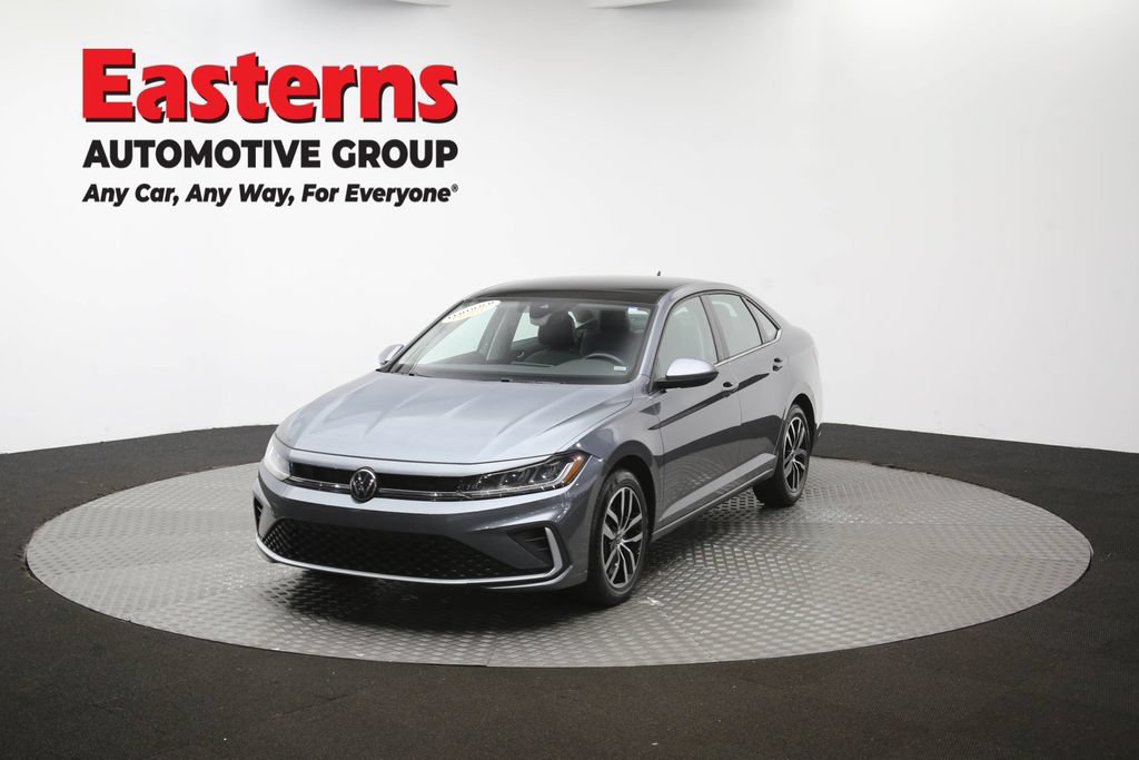 Used 2025 Volkswagen Jetta SE FWD image 54
