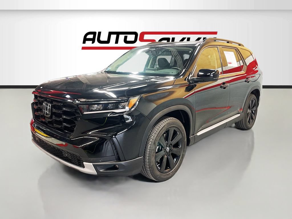 Used 2024 Honda Pilot Touring image 3