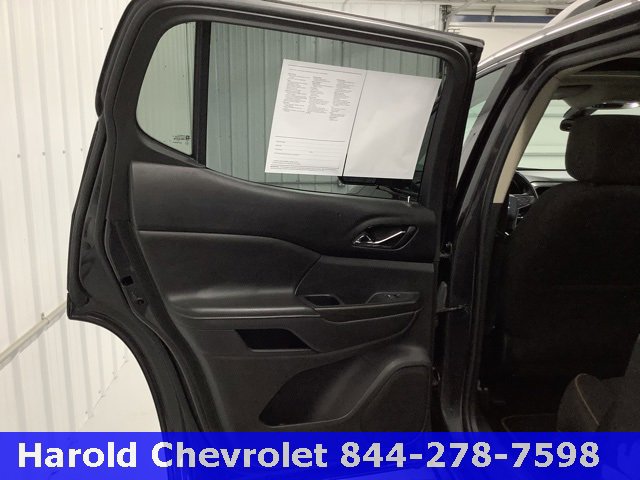 Used 2017 GMC Acadia SLE image 12