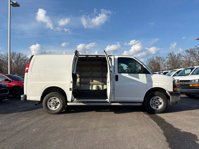 Used 2024 GMC Savana 2500 w/ Driver Convenience Package image 11