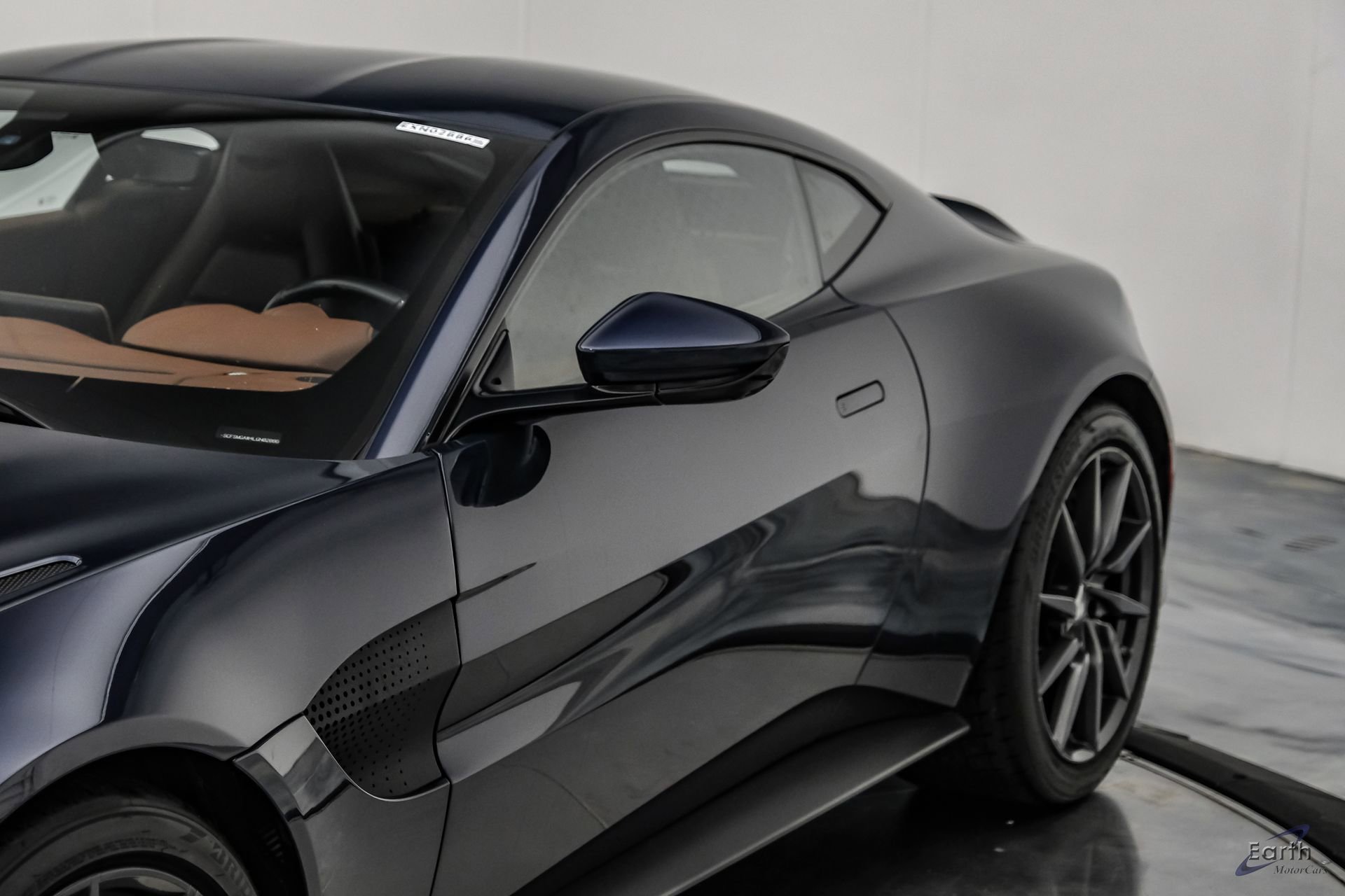 Used 2020 Aston Martin V8 Vantage Coupe RWD image 26