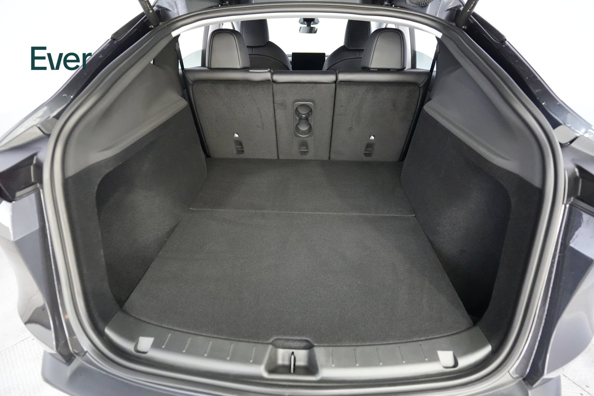 Used 2026 Tesla Model Y 2WD image 8