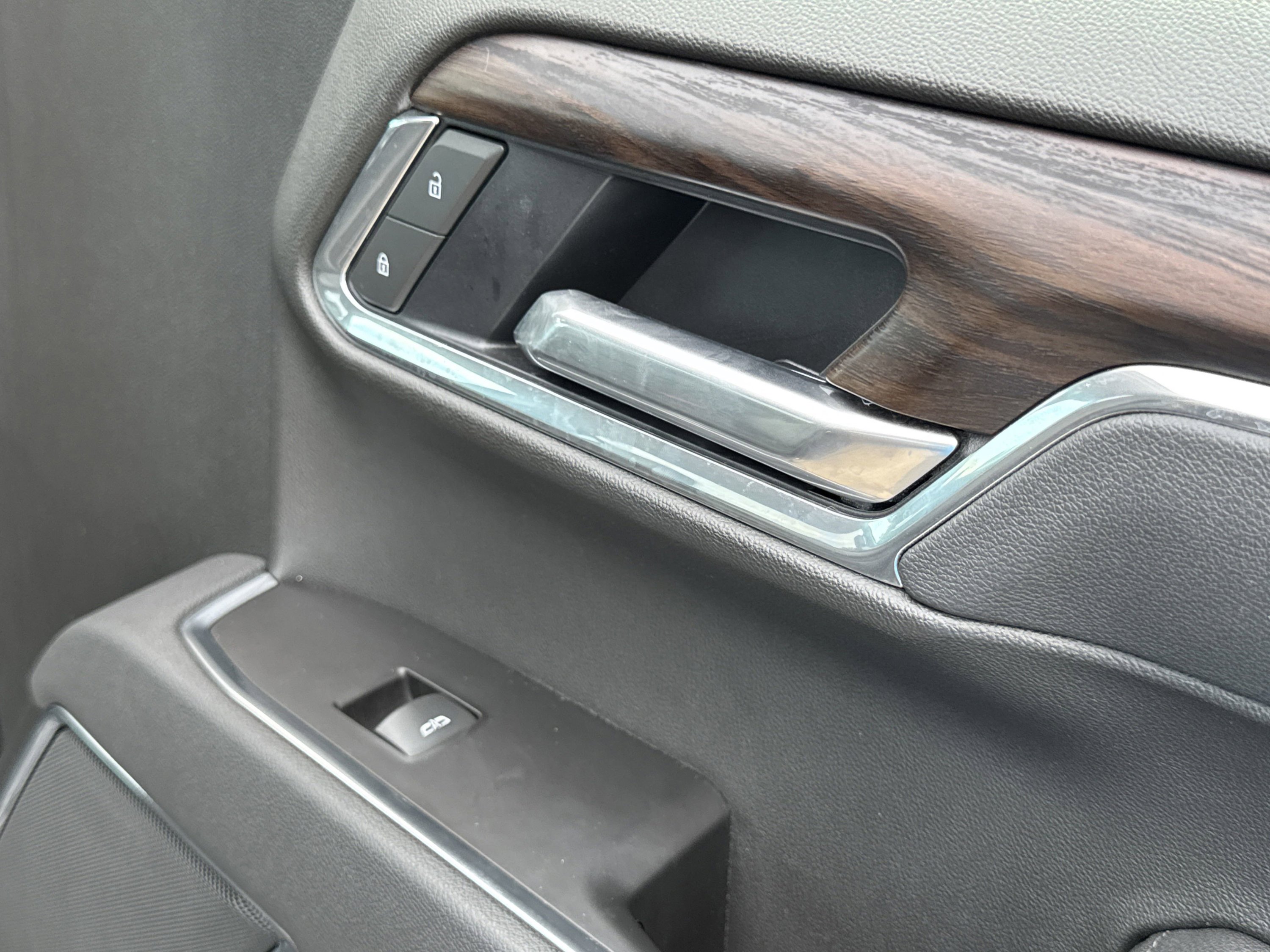 Used 2025 GMC Sierra 1500 SLT image 51