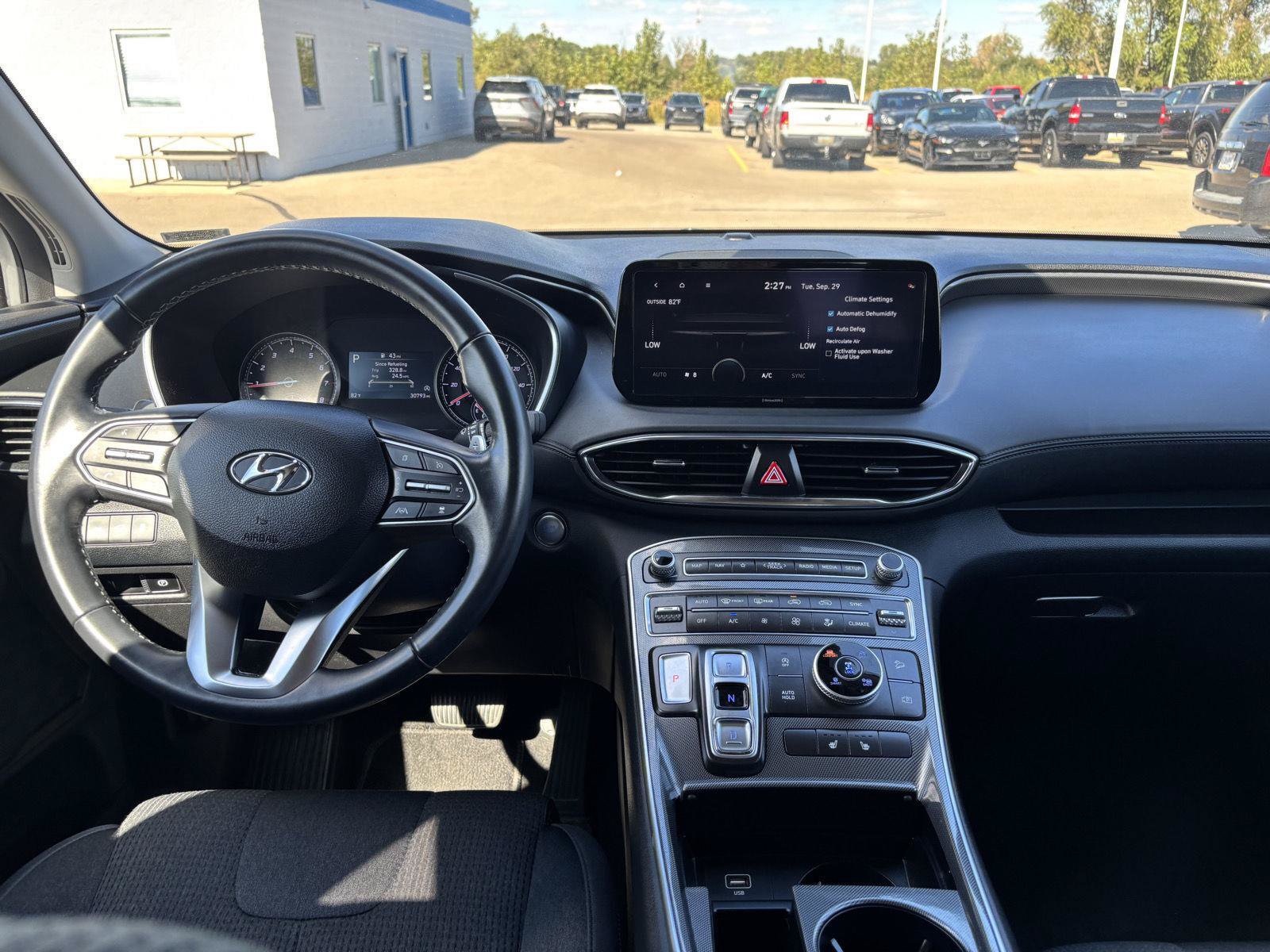 Used 2023 Hyundai Santa Fe SEL w/ Cargo Package AWD/4WD image 16