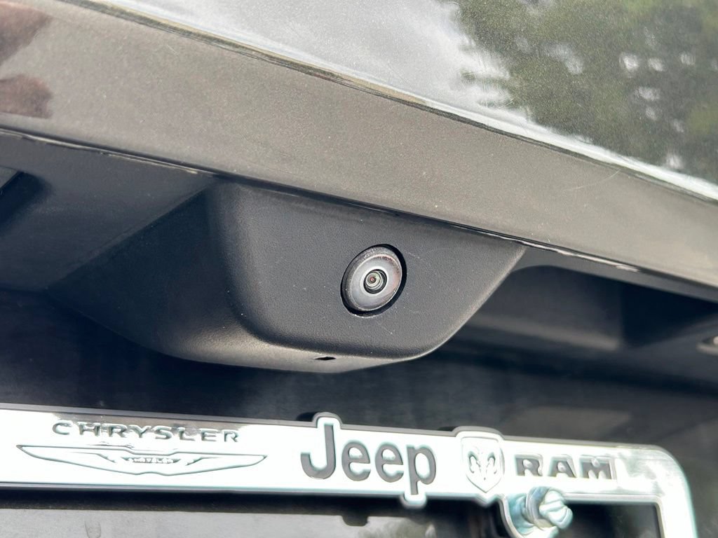 Used 2023 Jeep Grand Cherokee L Overland RWD image 41