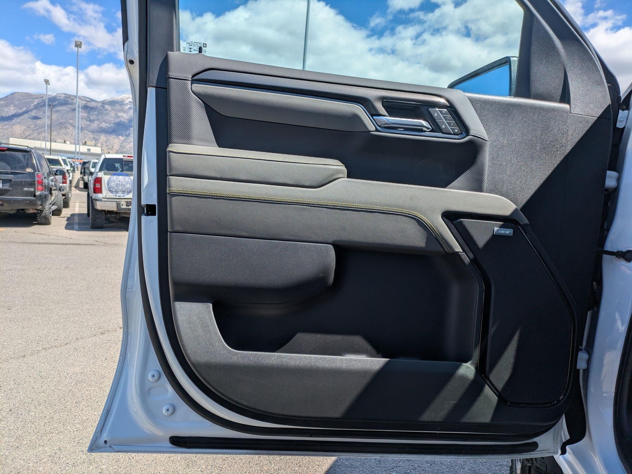 Used 2026 Chevrolet Silverado 1500 ZR2 AWD/4WD image 12