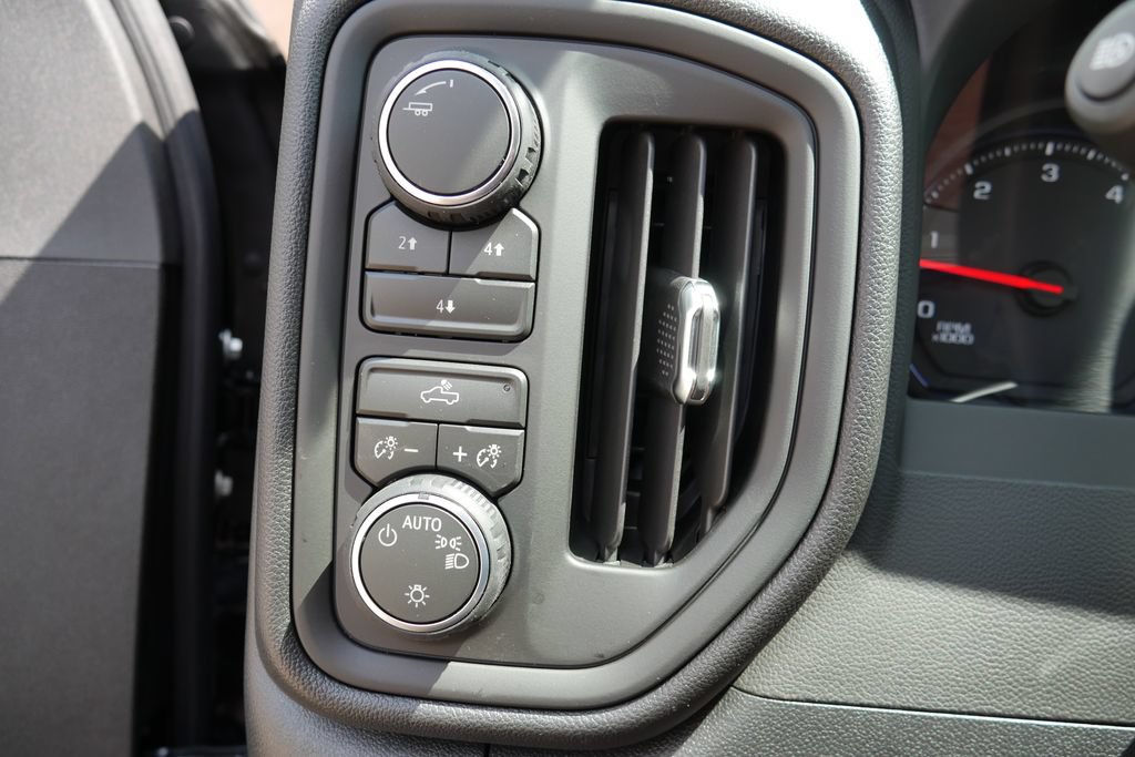 New 2026 Chevrolet Silverado 3500 W/T AWD/4WD image 18