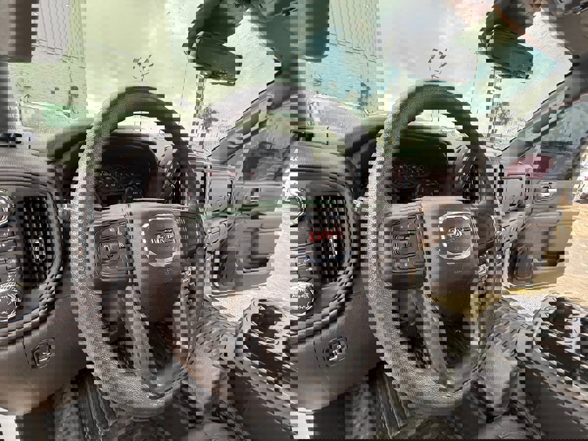 Used 2024 GMC Sierra 3500 Pro image 28