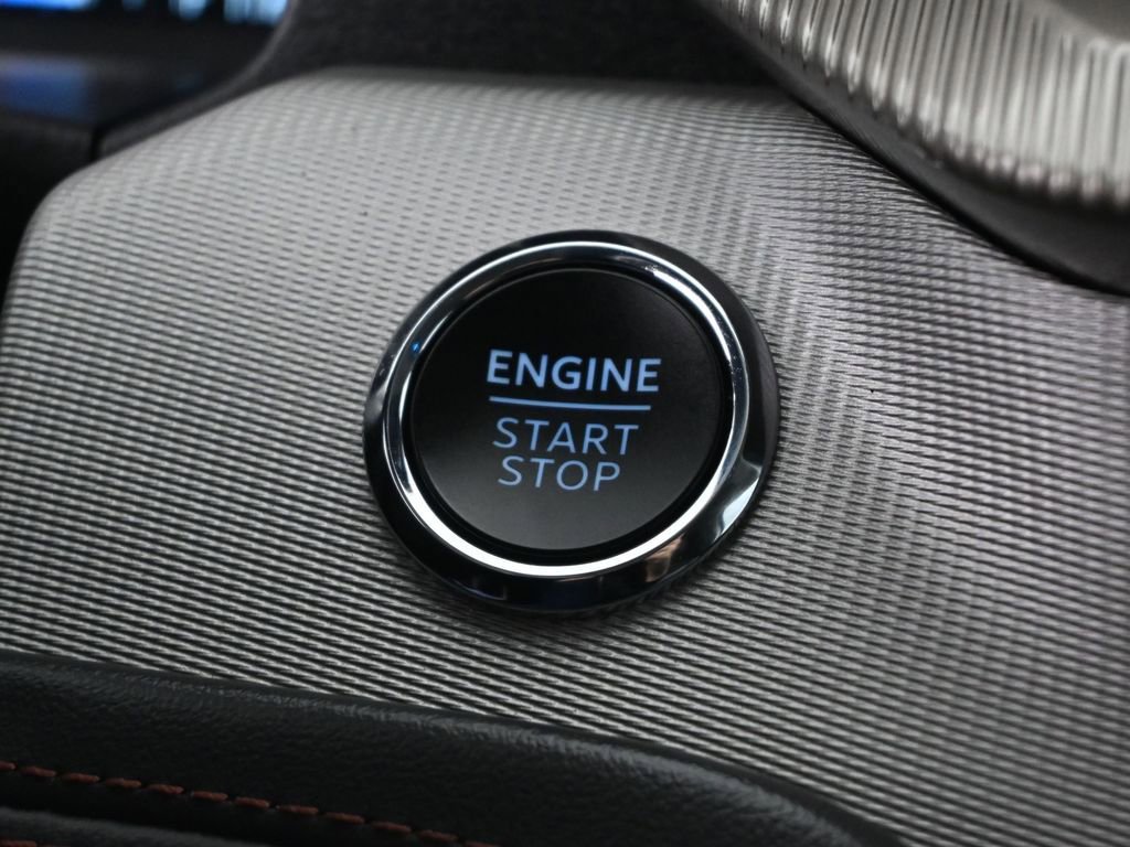 Used 2025 Ford Explorer Active w/ Active Comfort Package image 14