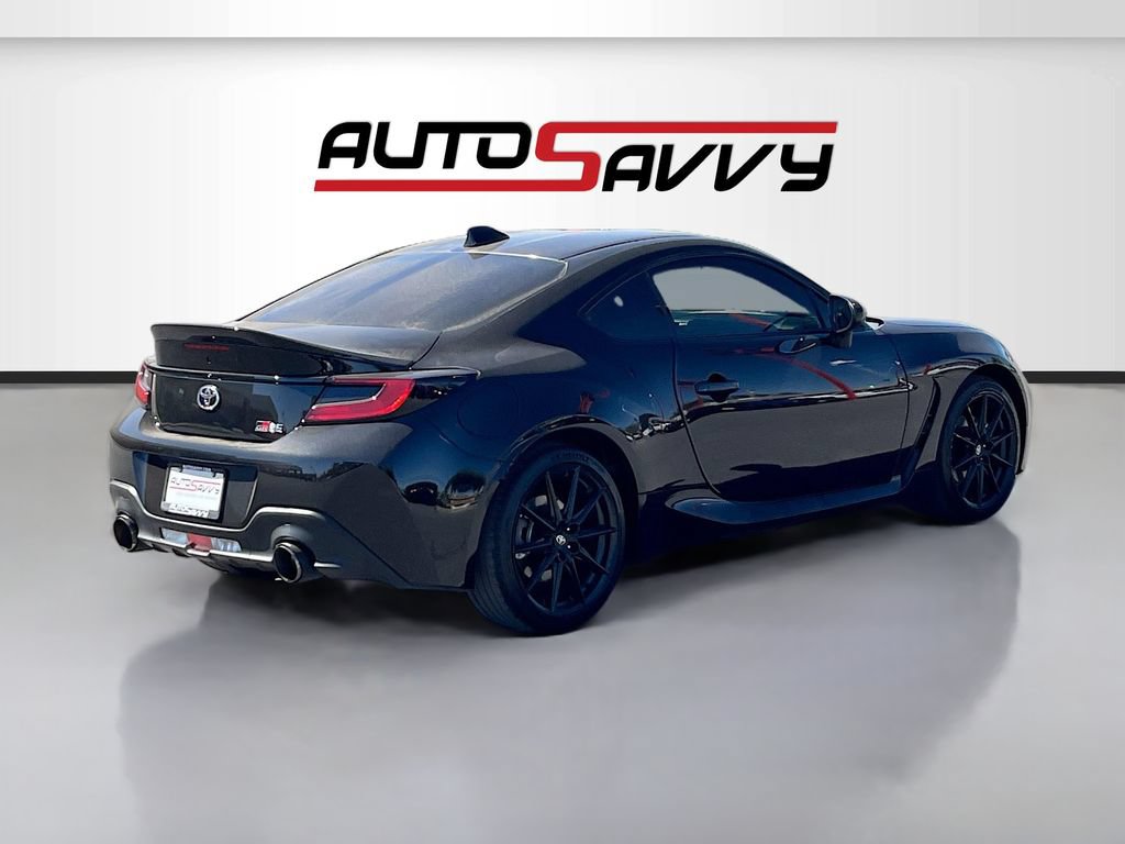 Used 2025 Toyota GR86 Premium w/ ALL Weather Mat Package (TMS) RWD image 7
