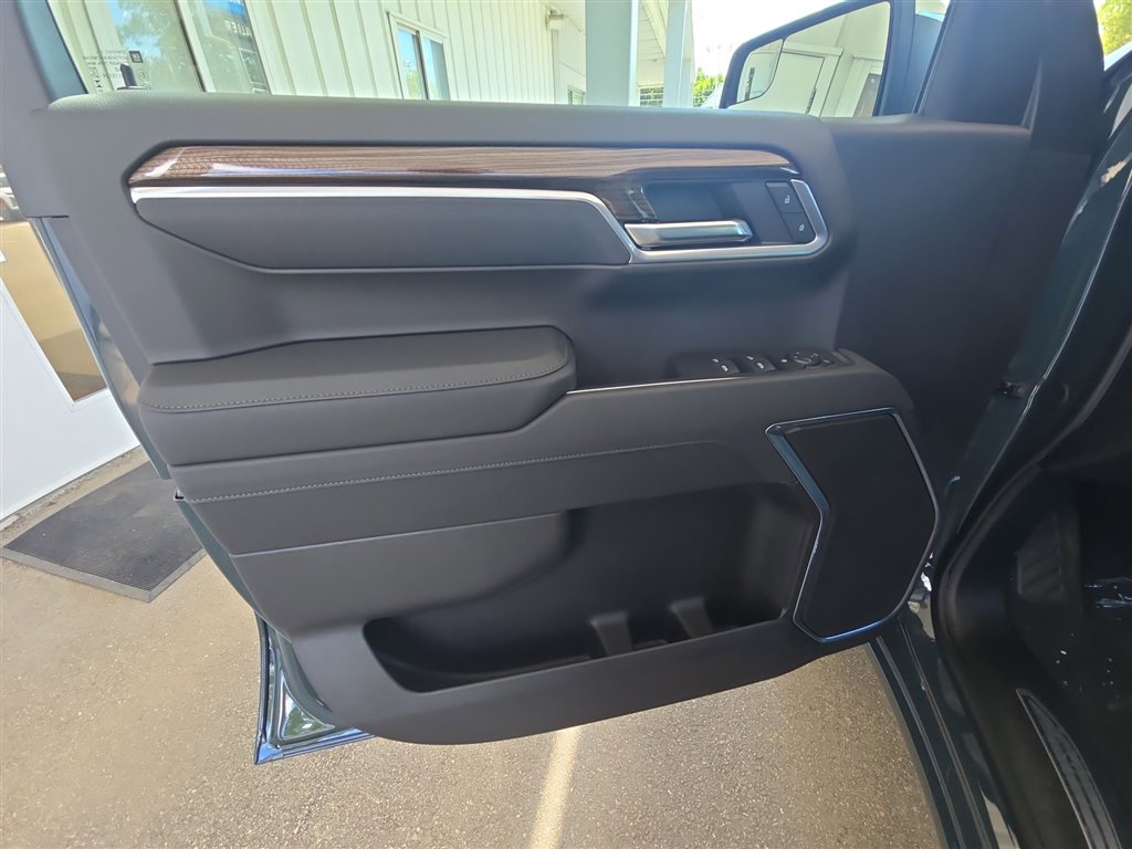 New 2025 Chevrolet Silverado 1500 LT image 21