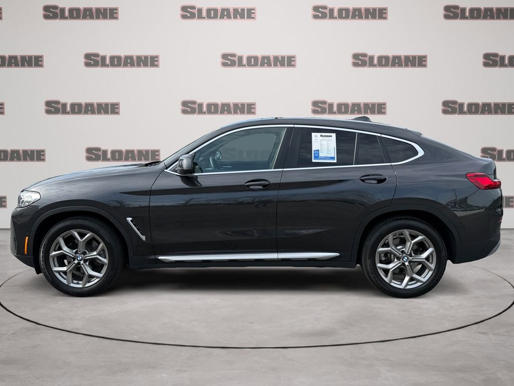 Certified 2025 BMW X4 xDrive30i w/ Premium Package image 2