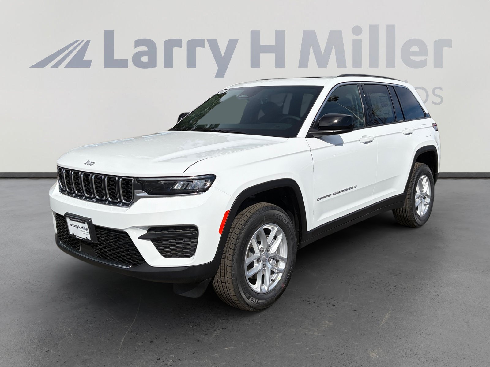 New 2026 Jeep Grand Cherokee Laredo X AWD/4WD video 1