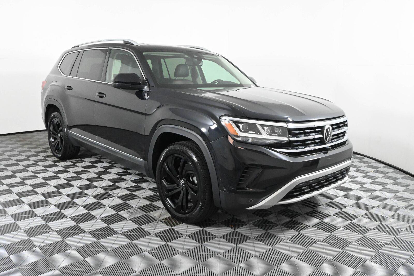 Certified 2021 Volkswagen Atlas SEL Premium AWD/4WD image 1