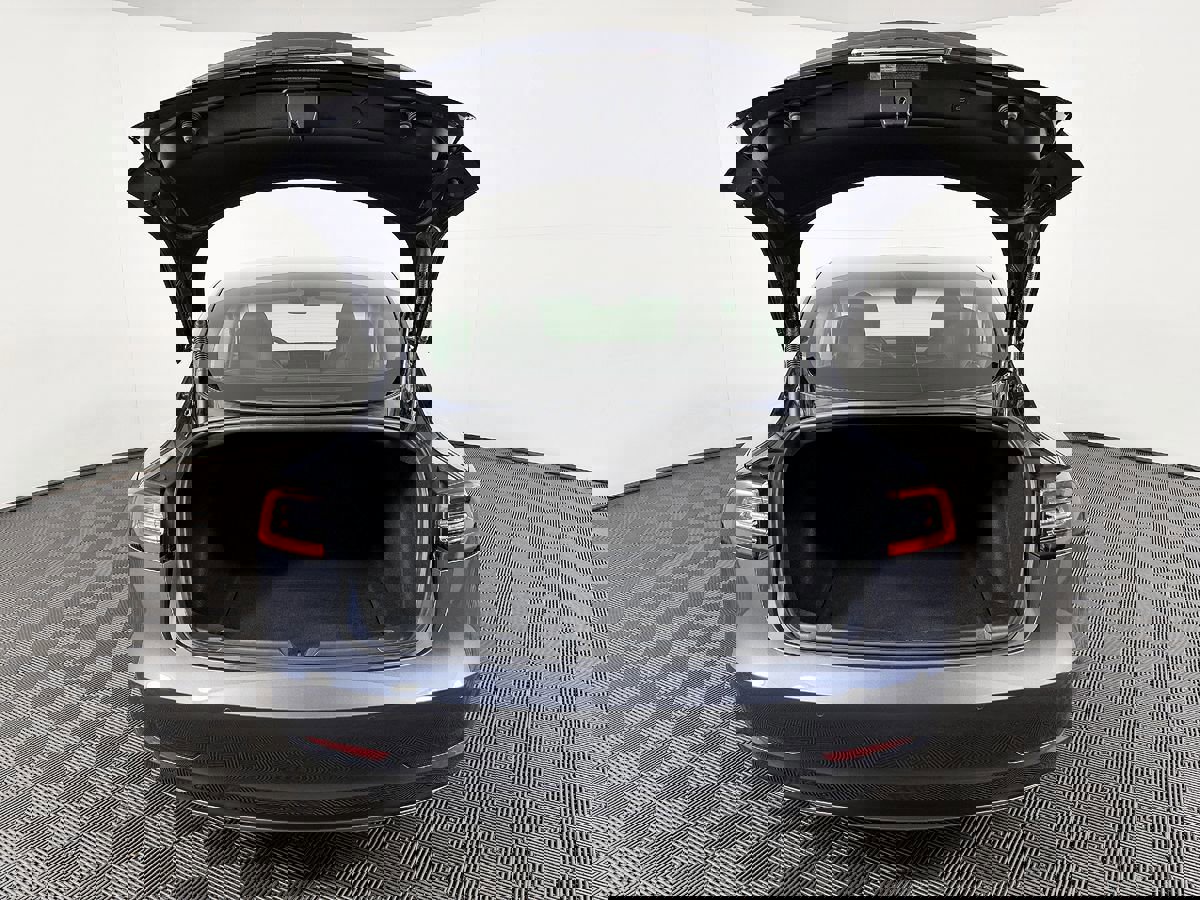 Used 2021 Tesla Model 3 Standard Range Plus image 11