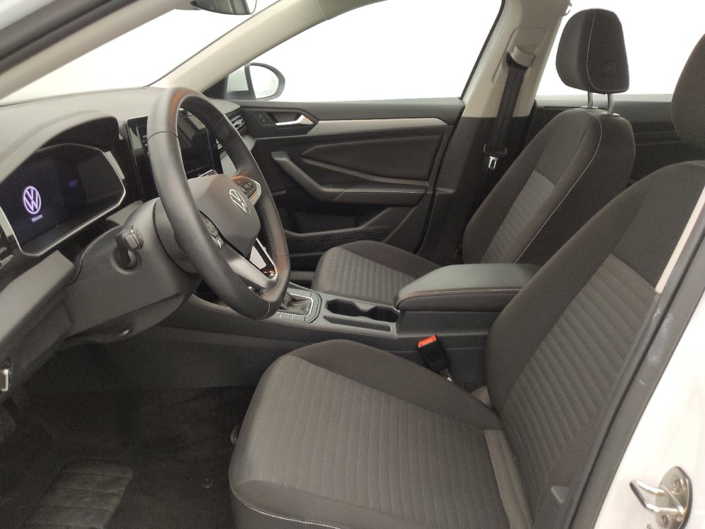 Used 2025 Volkswagen Jetta S image 17