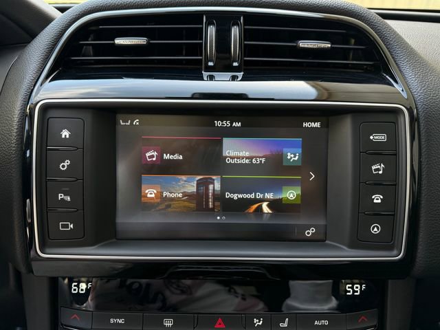 Used 2017 Jaguar F-PACE Prestige image 24