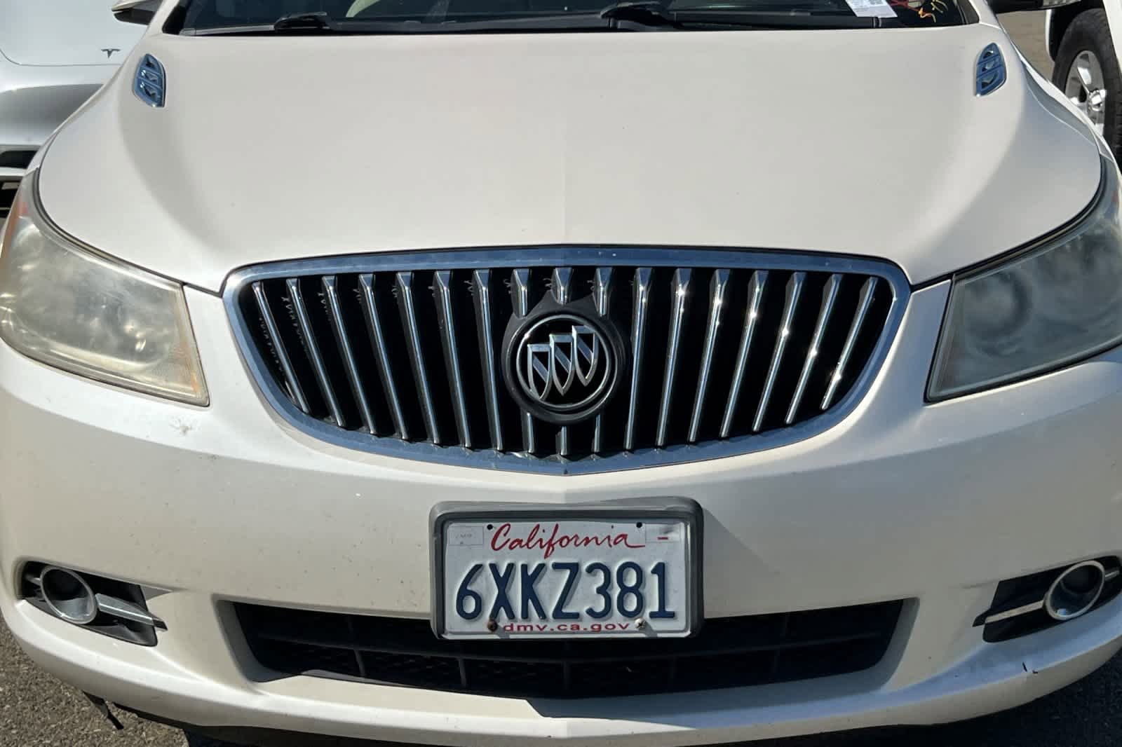 Used 2013 Buick LaCrosse Leather w/ Entertainment Package FWD image 12