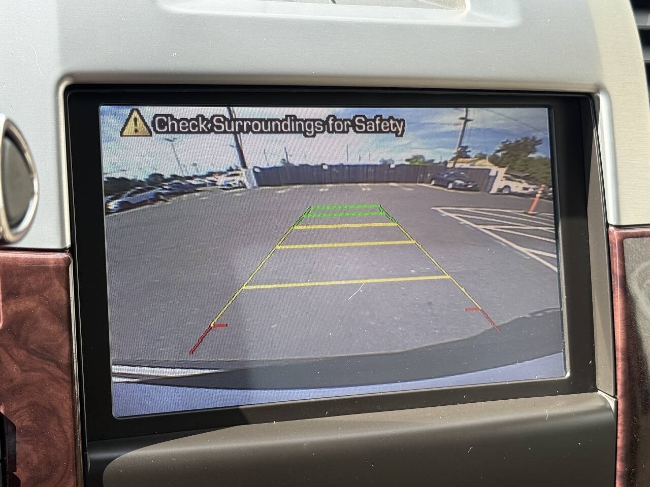 Used 2014 Cadillac Escalade Luxury AWD/4WD image 11
