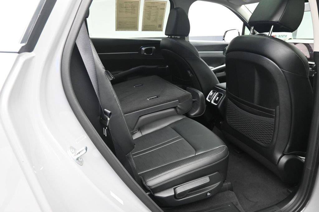 Used 2025 Kia Sorento S w/ Panoramic Sunroof Package FWD image 25