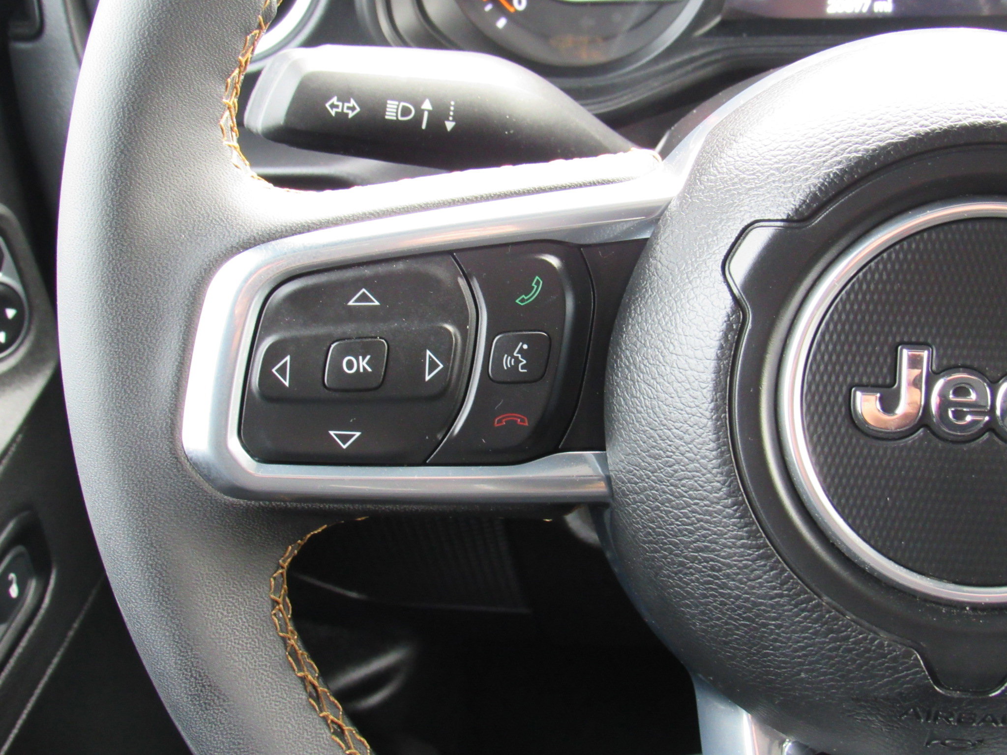 Used 2024 Jeep Wrangler Sahara w/ Safety Group image 19